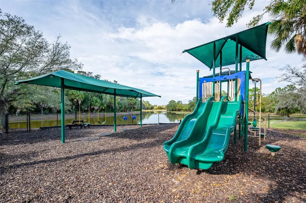 4912 Sabal Lake Circle Sarasota FL 34238