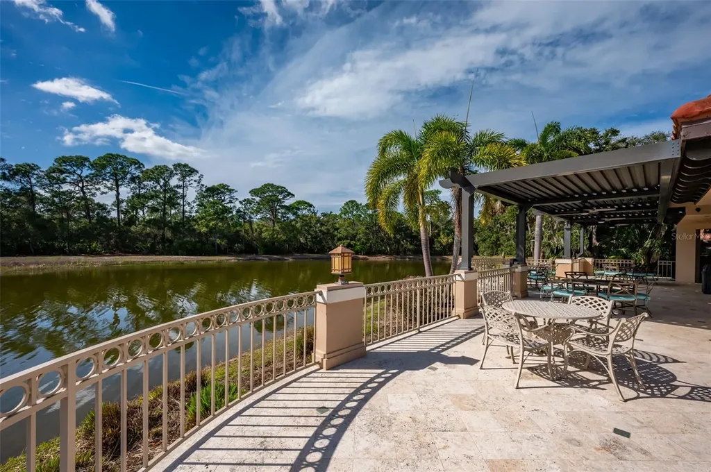 4912 Sabal Lake Circle Sarasota FL 34238