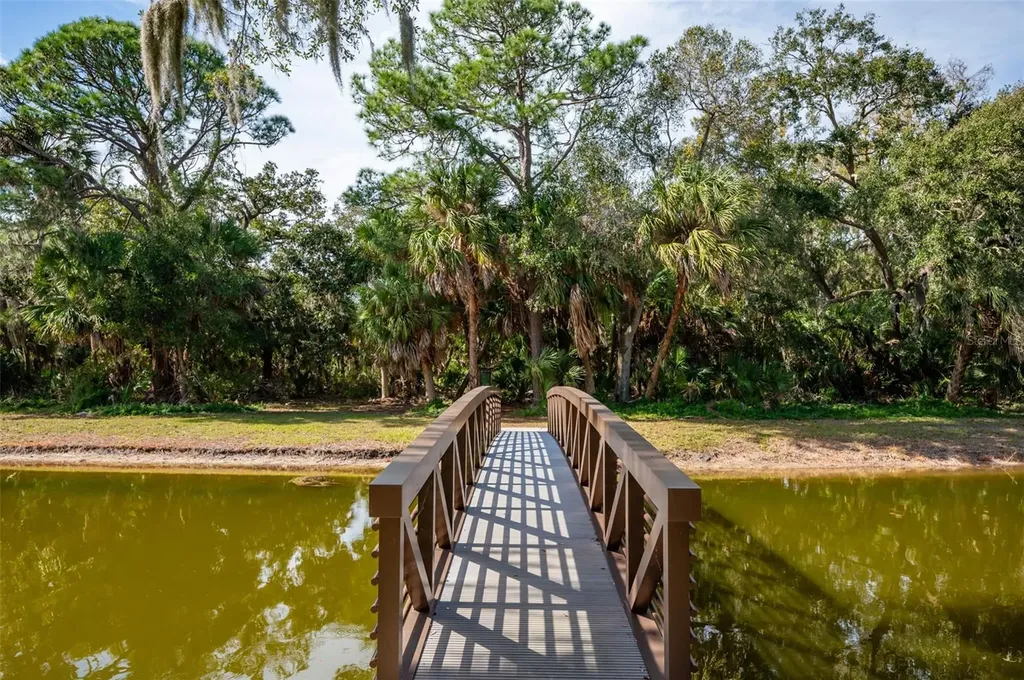 4912 Sabal Lake Circle Sarasota FL 34238
