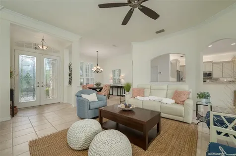 4912 Sabal Lake Circle Sarasota FL 34238