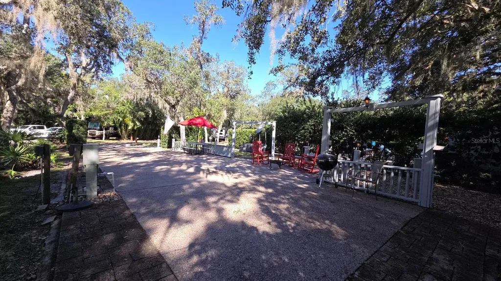 376 Bear Trail River Ranch FL 33867