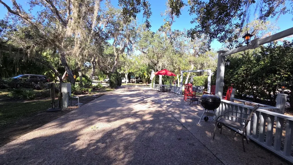 376 Bear Trail River Ranch FL 33867