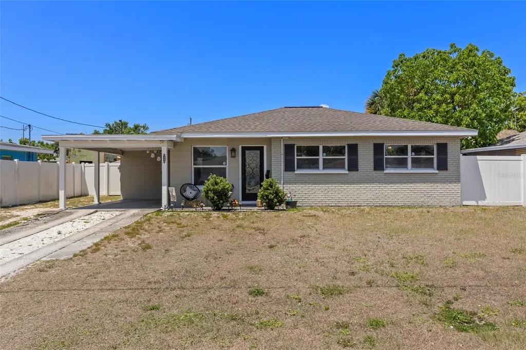 4906 N Tampania Avenue Tampa FL 33614