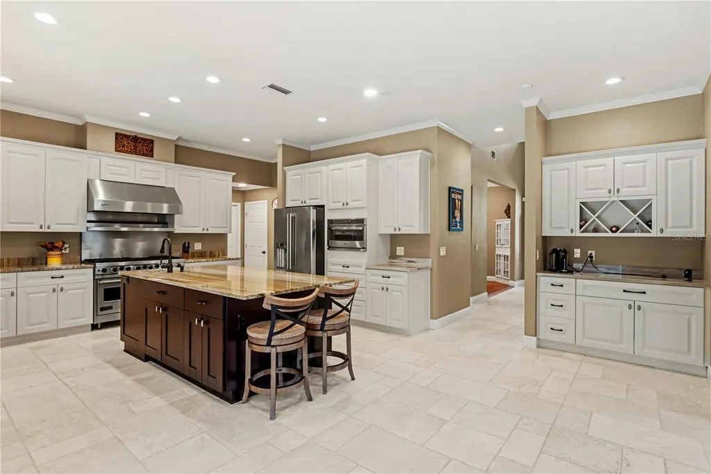 5017 Muir Way Lithia FL 33547