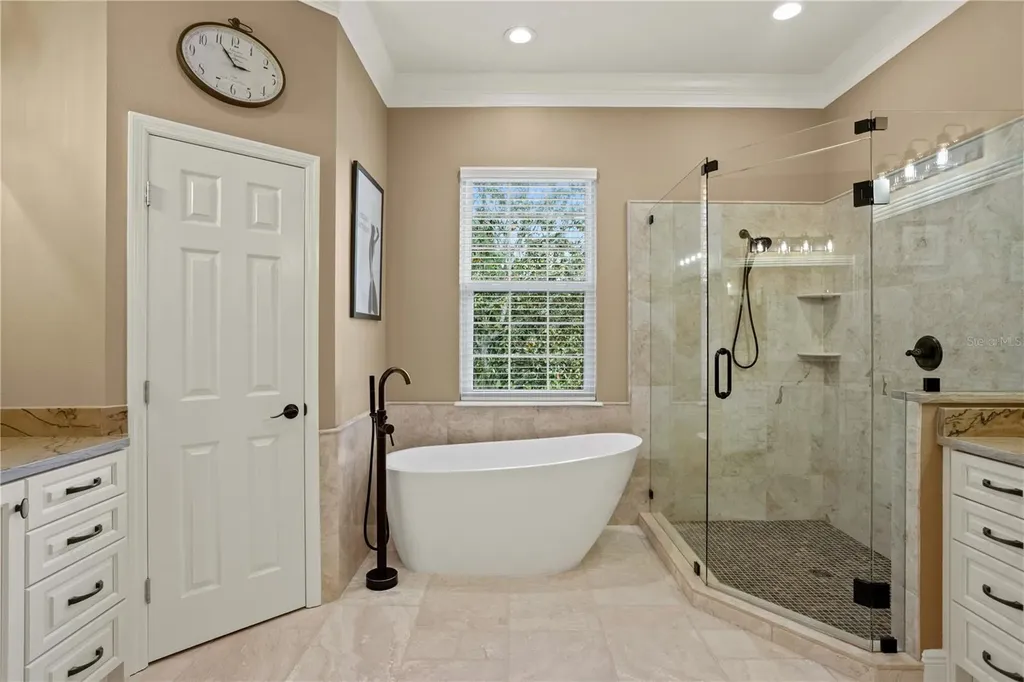 5017 Muir Way Lithia FL 33547