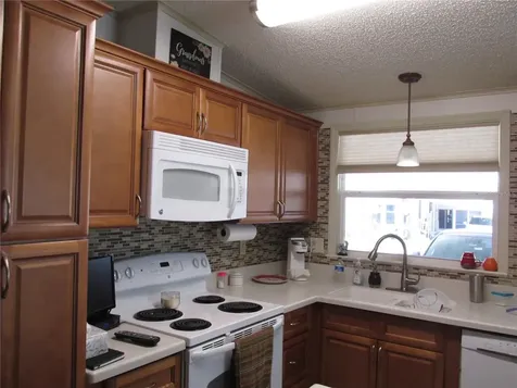 33 Edinburgh Drive Haines City FL 33844