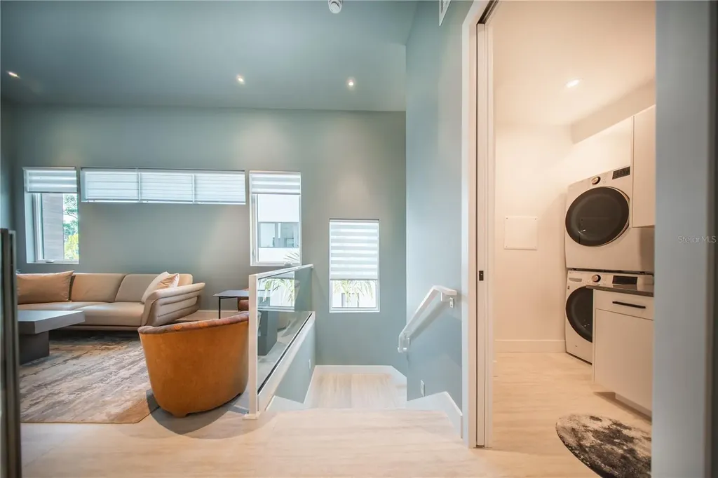 816 Goodrich Avenue Sarasota FL 34236