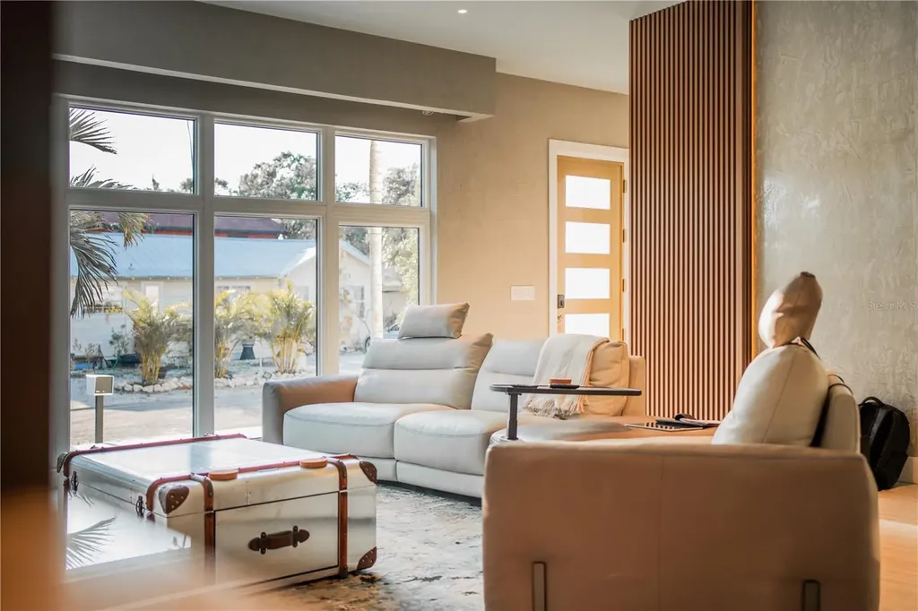 816 Goodrich Avenue Sarasota FL 34236