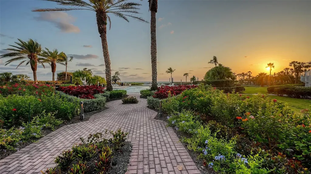 2185 Gulf Of Mexico Drive Longboat Key FL 34228