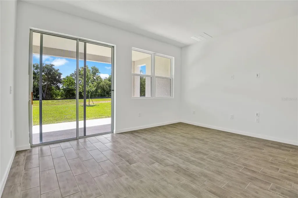 733 Lake Dell Avenue Dundee FL 33838