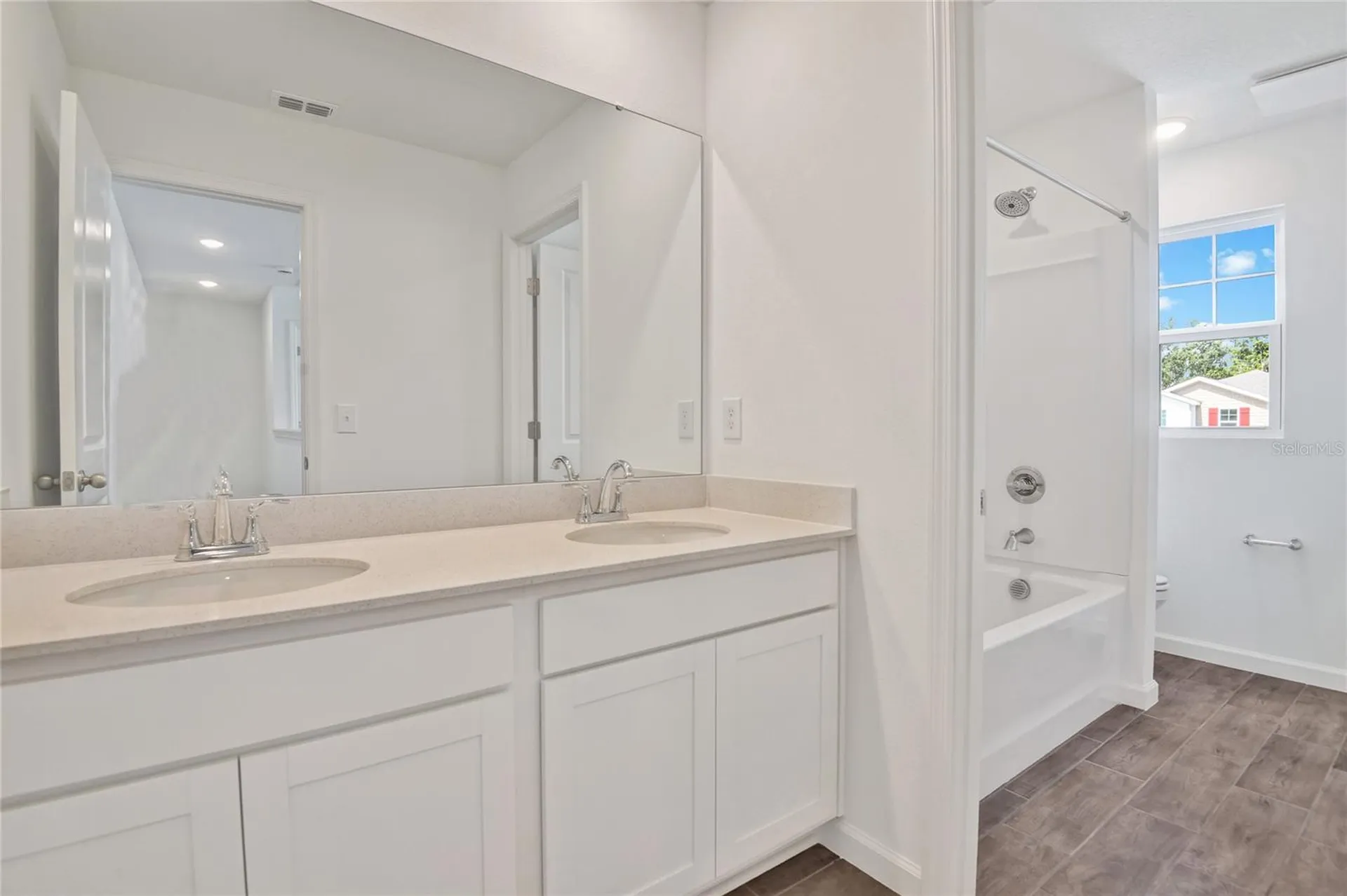 733 Lake Dell Avenue Dundee FL 33838
