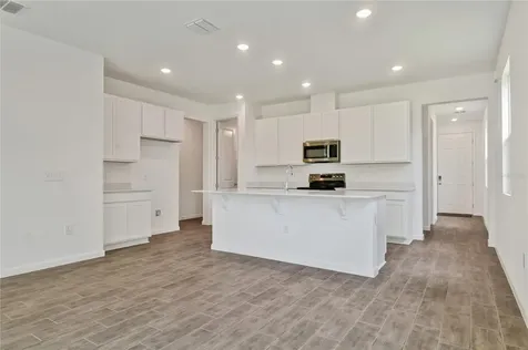 733 Lake Dell Avenue Dundee FL 33838