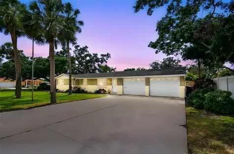 5055 29th Street S St Petersburg FL 33712