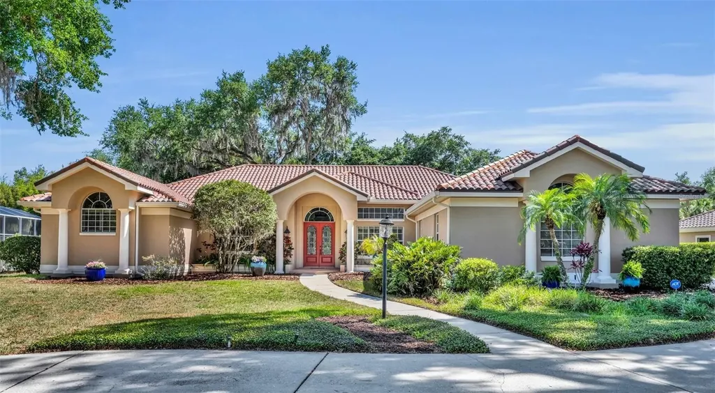 605 W Palm Valley Drive Oviedo FL 32765