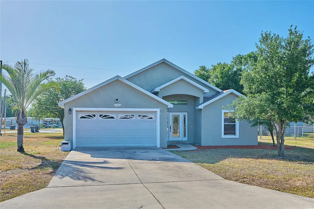 4703 Benton Street Lake Wales FL 33859