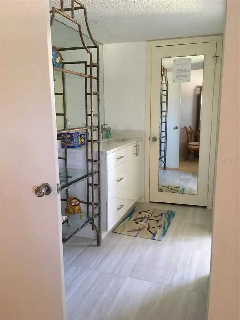 4825 Gulf Of Mexico Drive Longboat Key FL 34228