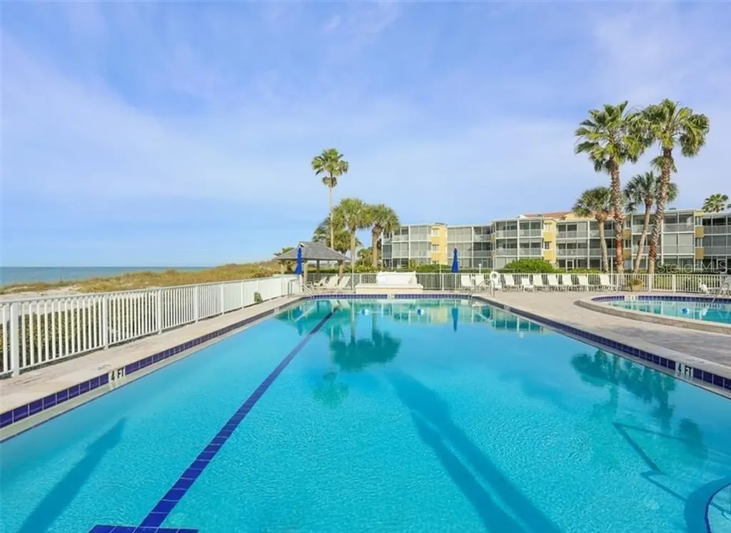 4825 Gulf Of Mexico Drive Longboat Key FL 34228