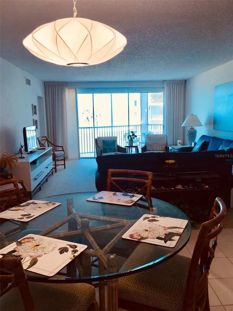 4825 Gulf Of Mexico Drive Longboat Key FL 34228