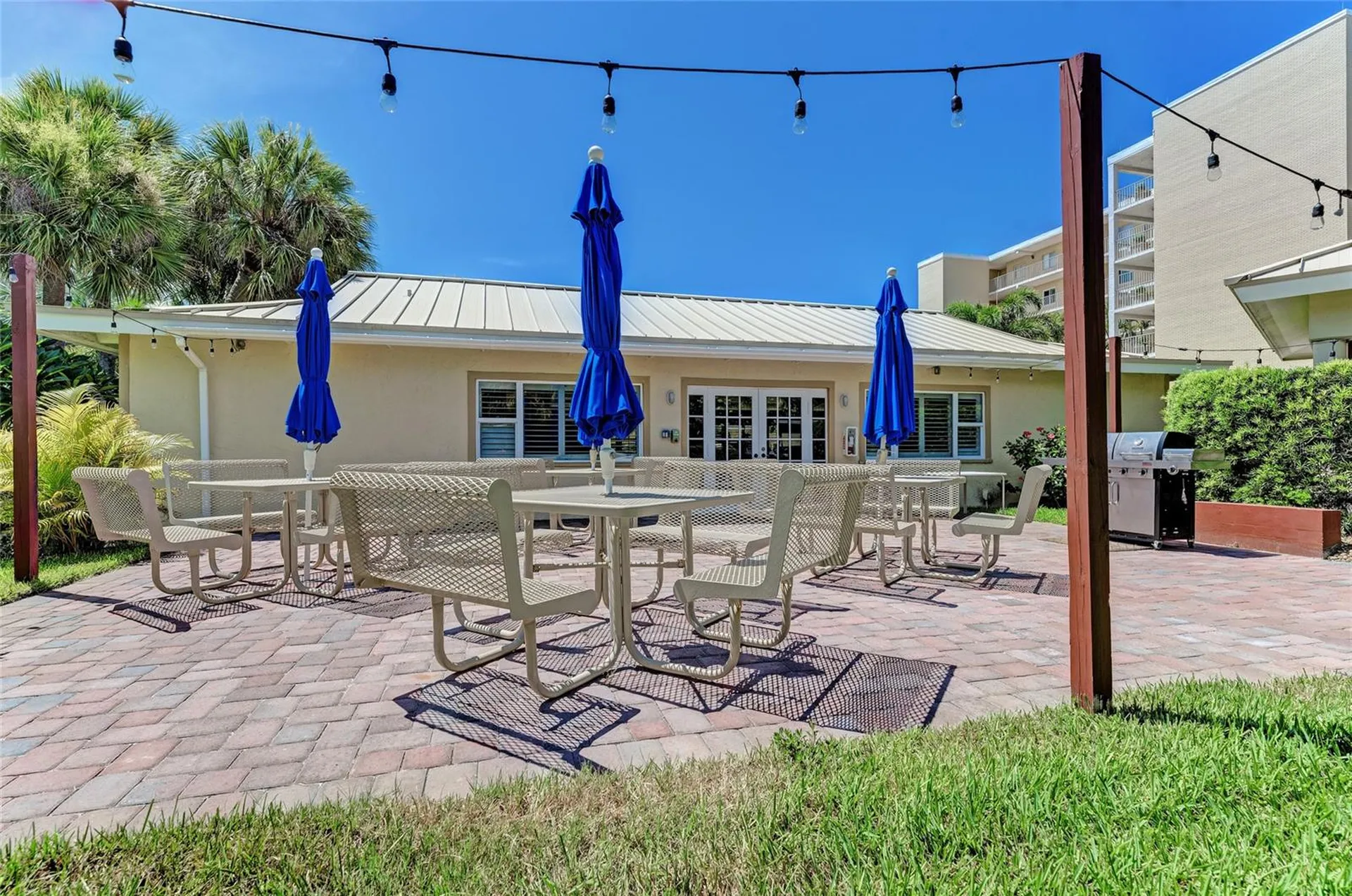 4825 Gulf Of Mexico Drive Longboat Key FL 34228