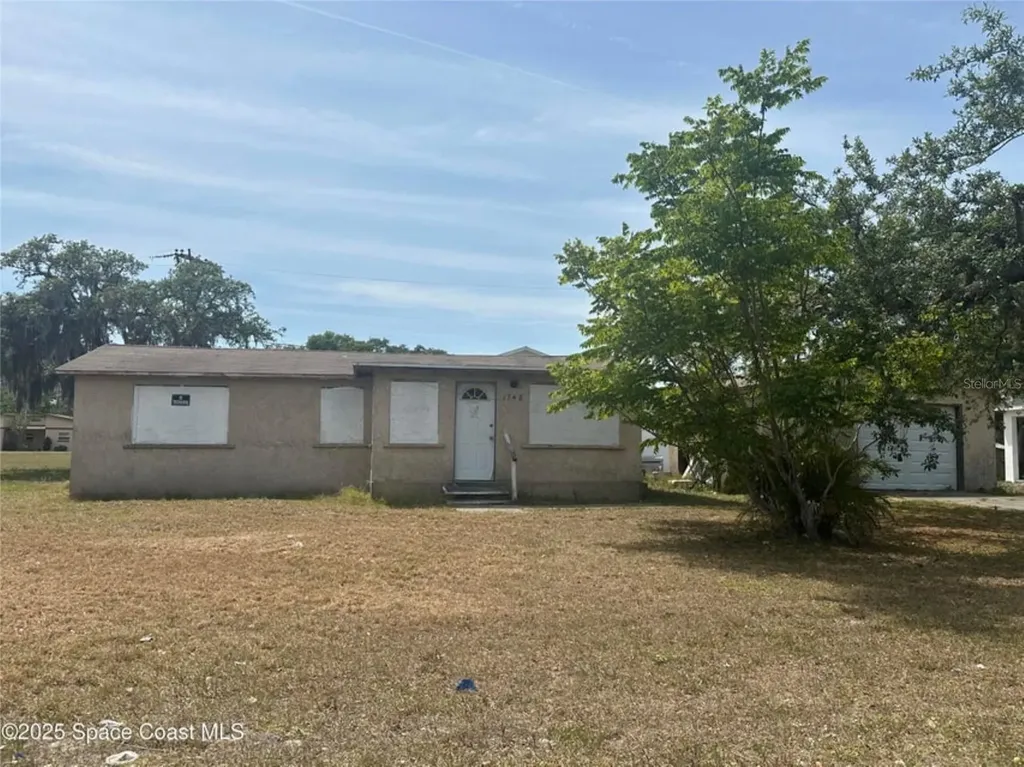 1748 S Deleon Avenue Titusville FL 32780