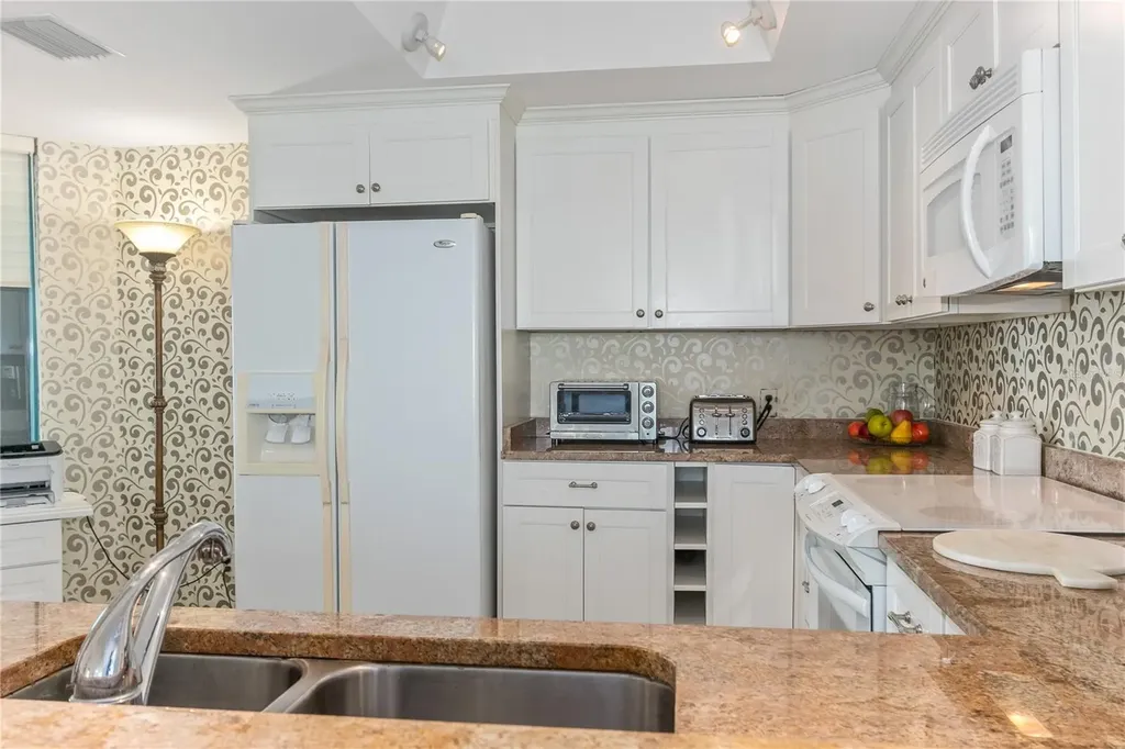 1540 Gulf Boulevard Ph 3 Clearwater FL 33767