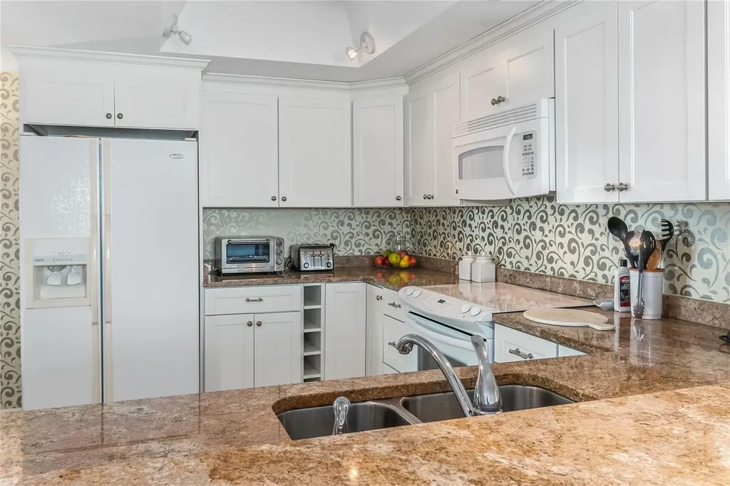 1540 Gulf Boulevard Ph 3 Clearwater FL 33767