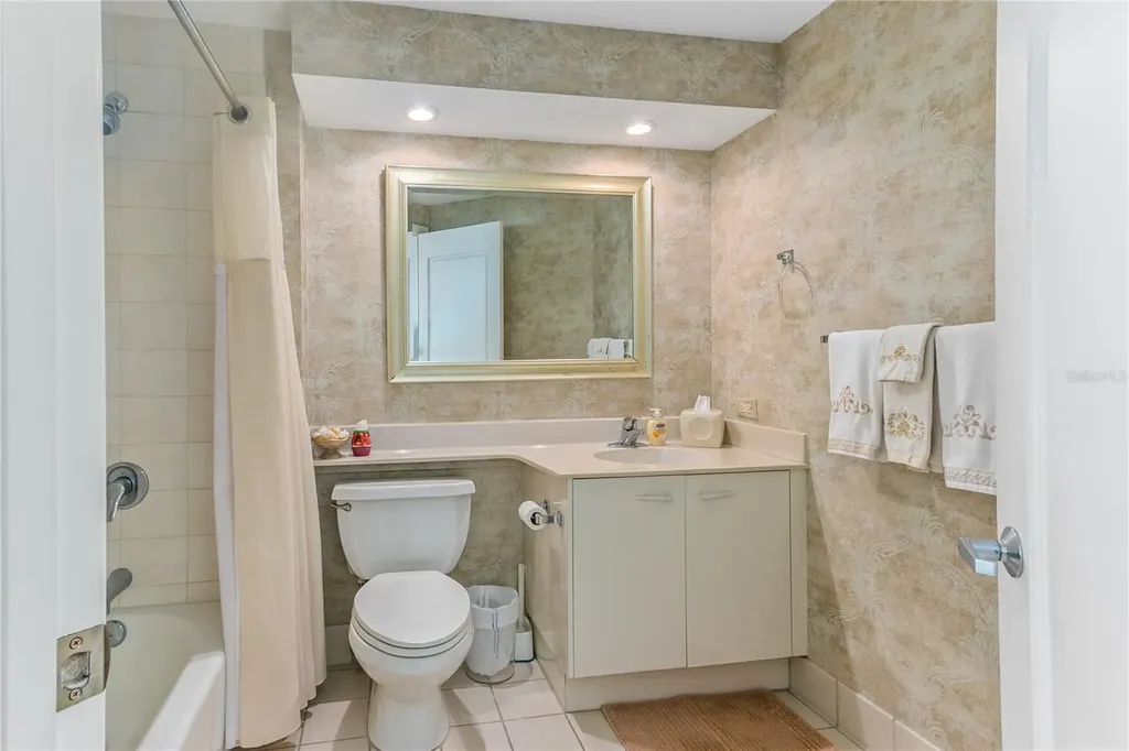1540 Gulf Boulevard Ph 3 Clearwater FL 33767