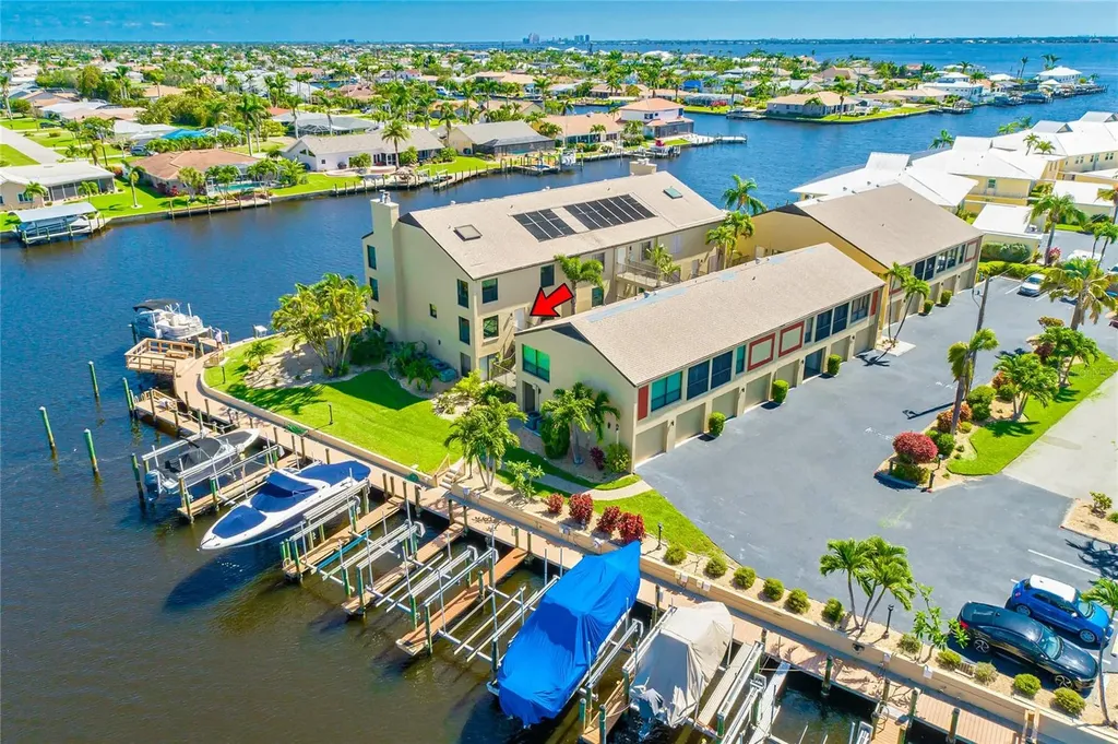 1903 SE 40th Terrace Cape Coral FL 33904