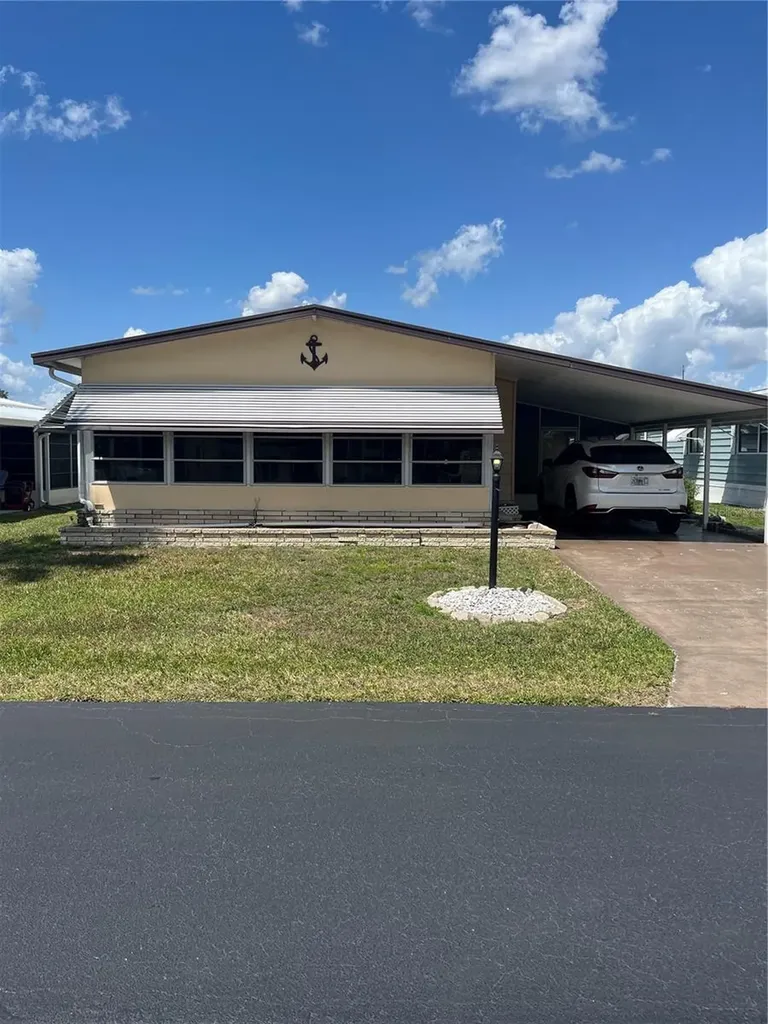 148 Sweet Circle Winter Haven FL 33884