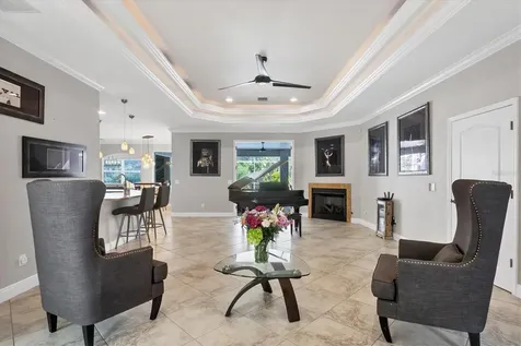 3905 Trentwood Place Sarasota FL 34243