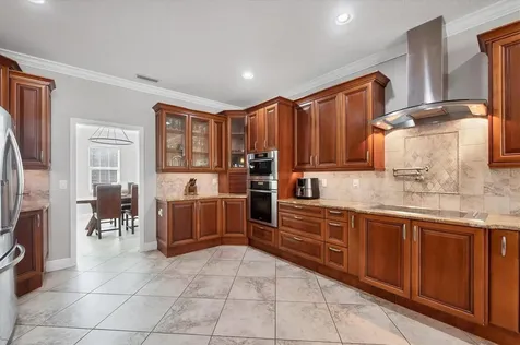 3905 Trentwood Place Sarasota FL 34243