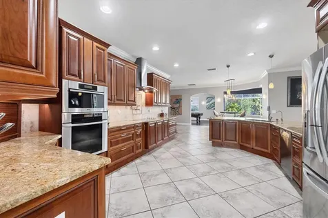 3905 Trentwood Place Sarasota FL 34243