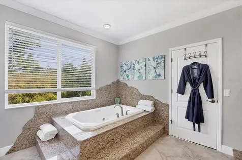 3905 Trentwood Place Sarasota FL 34243