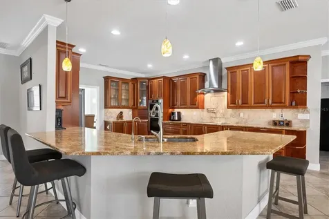 3905 Trentwood Place Sarasota FL 34243