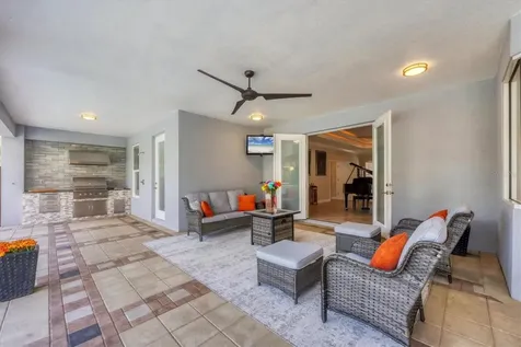3905 Trentwood Place Sarasota FL 34243