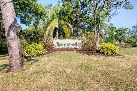 3905 Trentwood Place Sarasota FL 34243