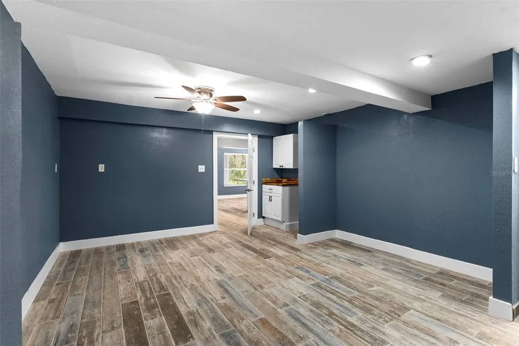 380 Wellington Avenue Oldsmar FL 34677