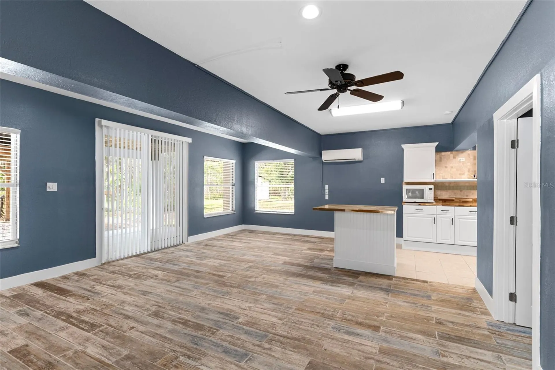 380 Wellington Avenue Oldsmar FL 34677