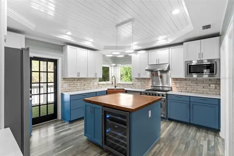 380 Wellington Avenue Oldsmar FL 34677