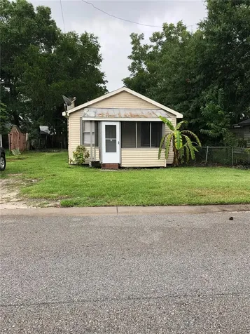 124 1st Street Winter Haven FL 33880