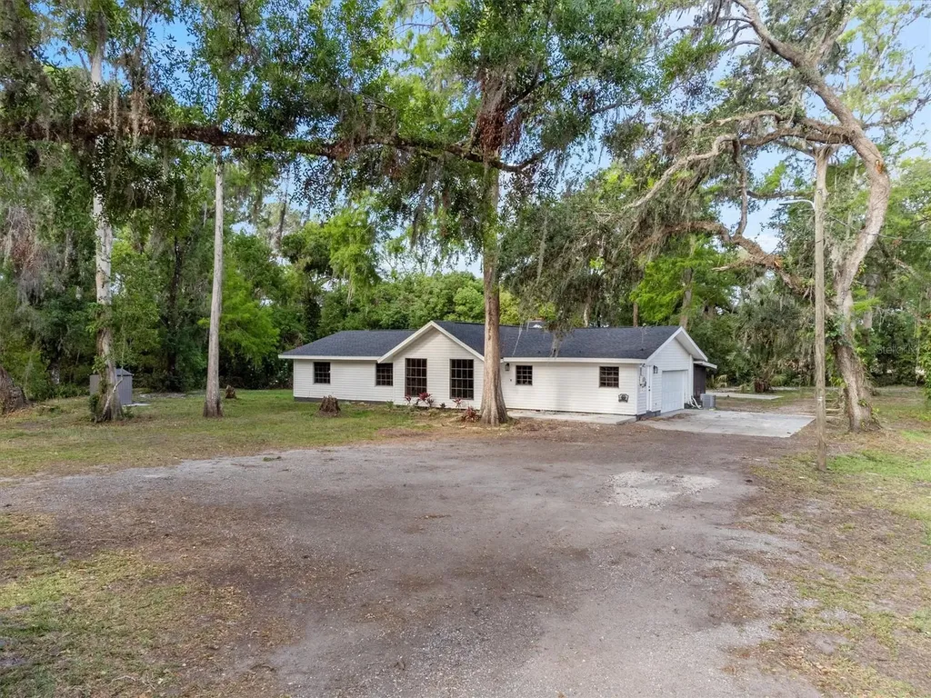 6005 Ike Smith Road Plant City FL 33565
