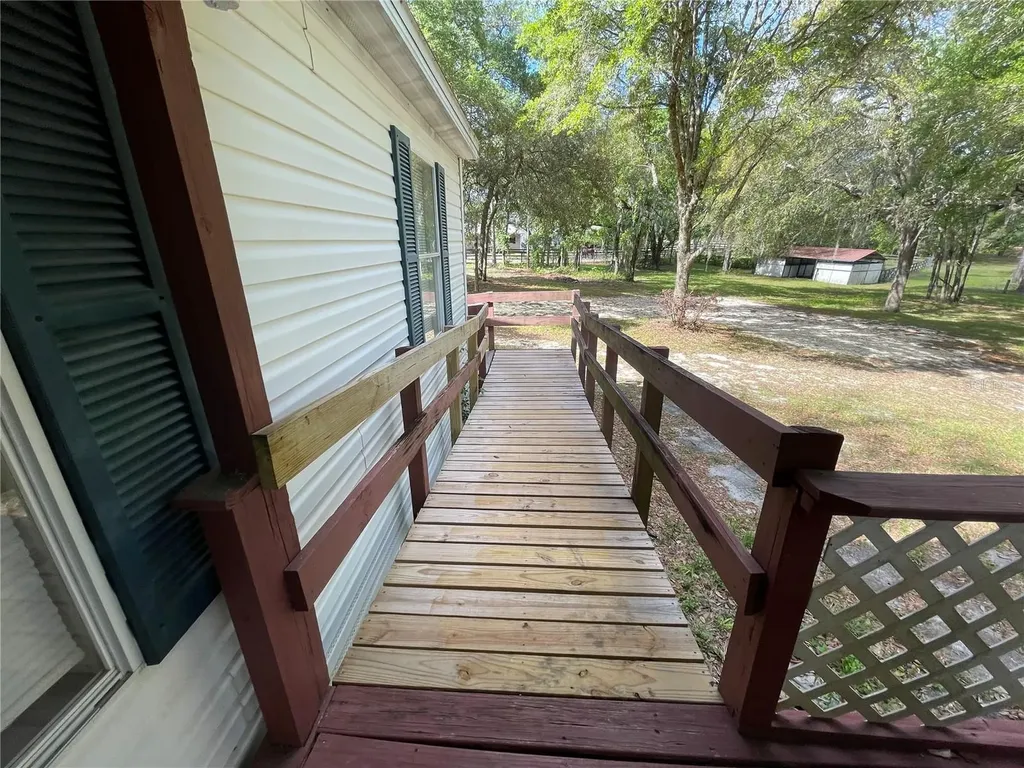 1550 SE 111th Court Morriston FL 32668