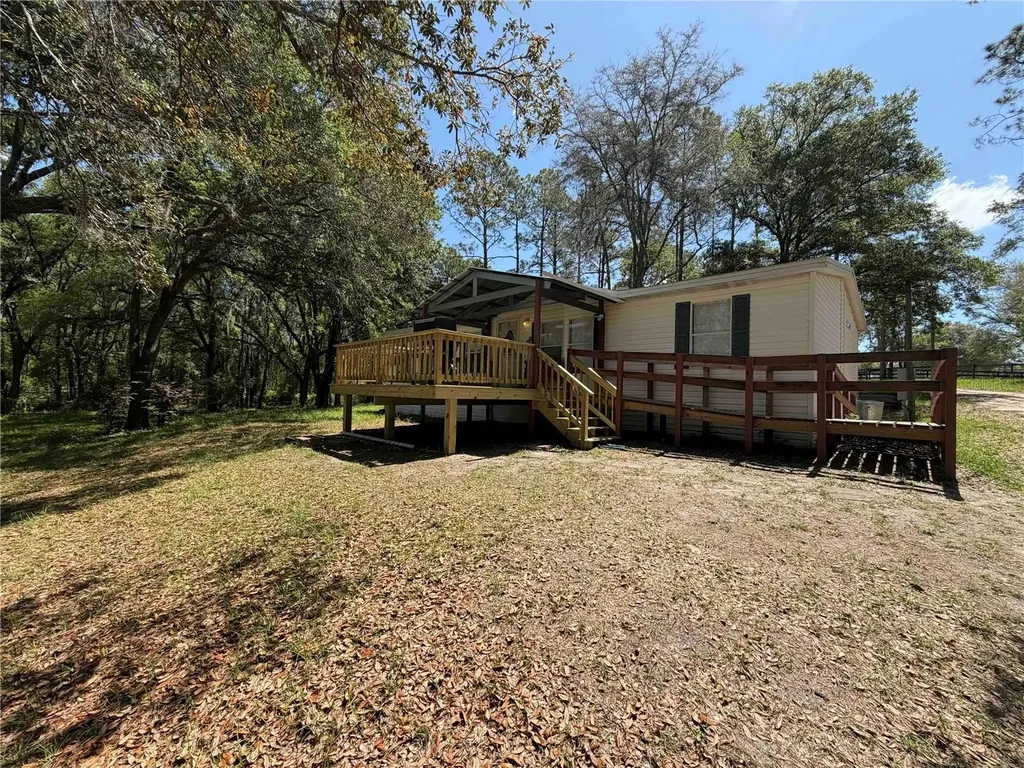 1550 SE 111th Court Morriston FL 32668