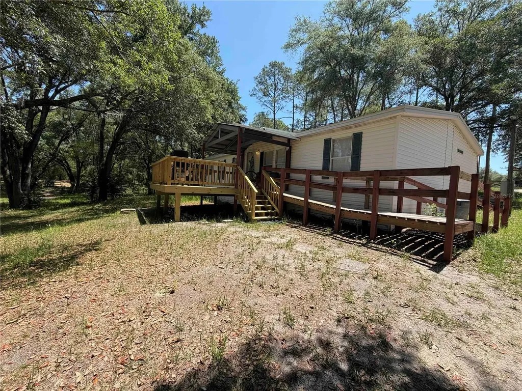 1550 SE 111th Court Morriston FL 32668