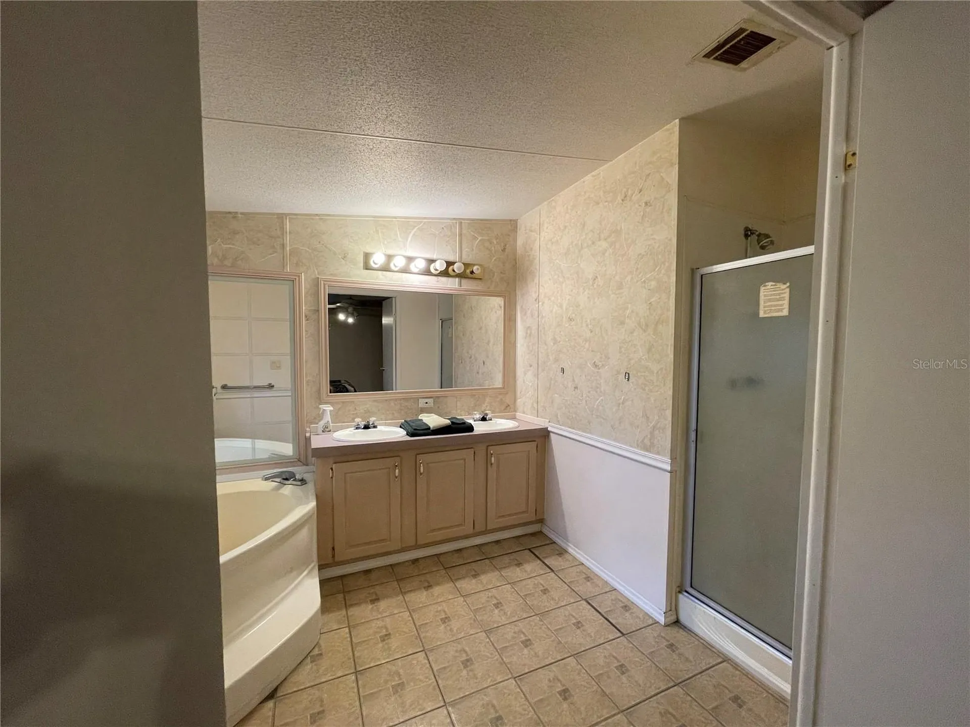 1550 SE 111th Court Morriston FL 32668