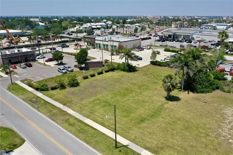122 E Mckenzie Street Punta Gorda FL 33950