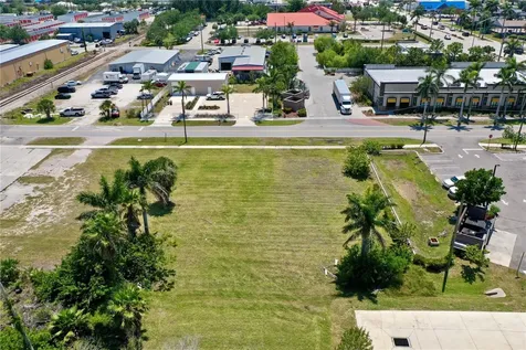 122 E Mckenzie Street Punta Gorda FL 33950