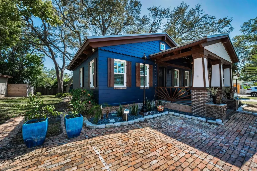 525 Lexington Street Dunedin FL 34698