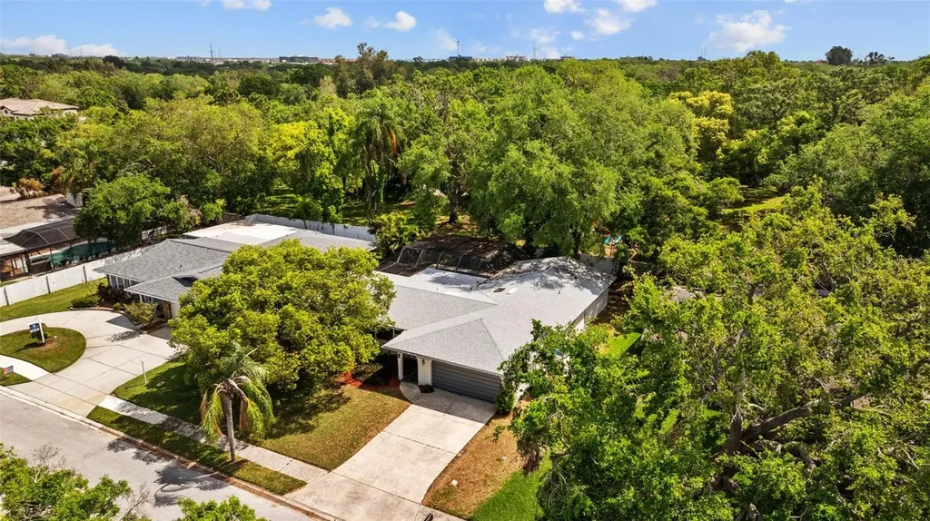 1905 Oro Court Clearwater FL 33764