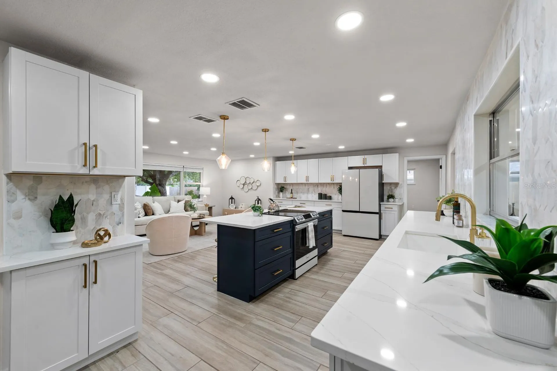 1905 Oro Court Clearwater FL 33764